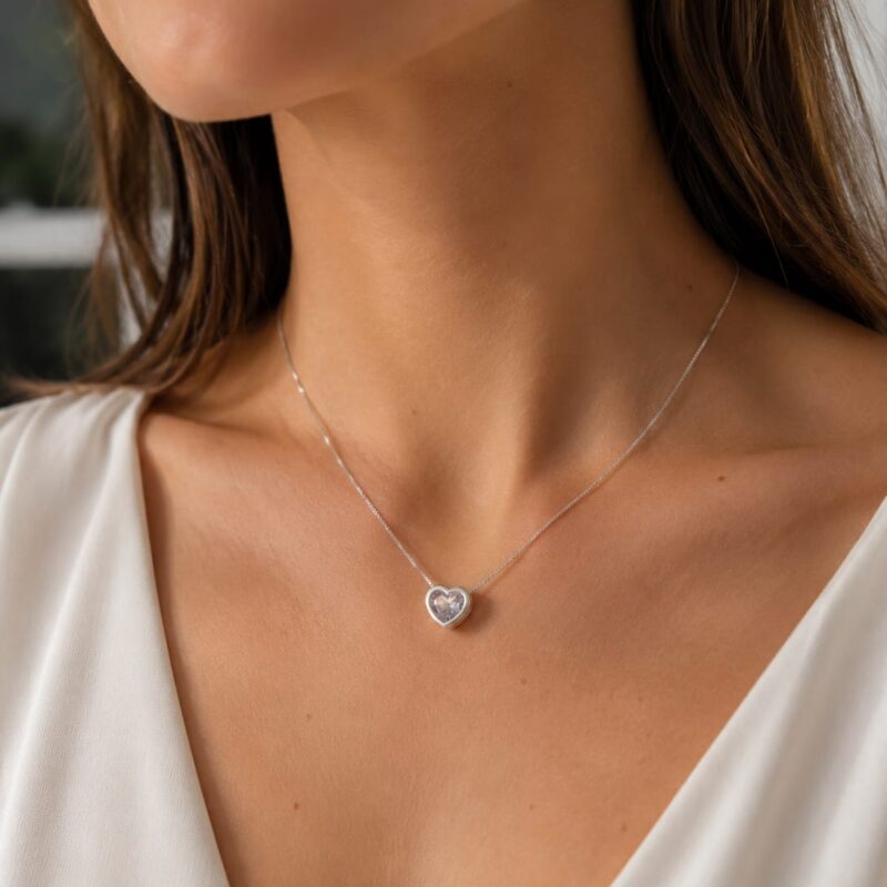 Collar "Corazón de luz"