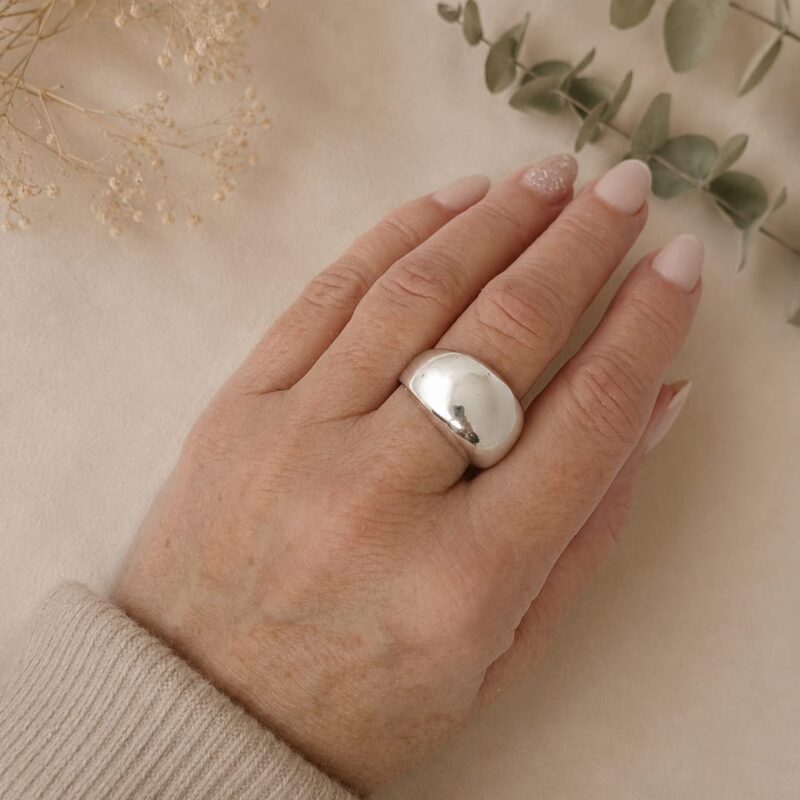 Anillo domo alargado